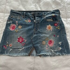 American Eagle Denim Skirt Floral